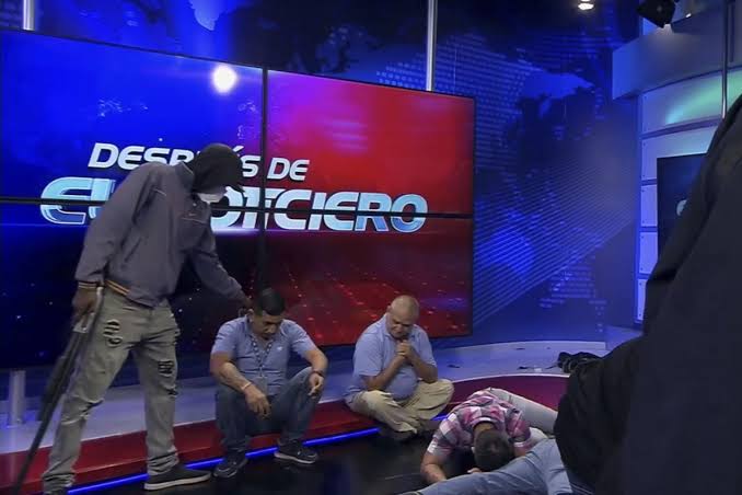 Ecuador TV studio : वृत्तवाहिनीच्या स्टुडिओत बंदूकधाऱ्यांचा धुडगूस;