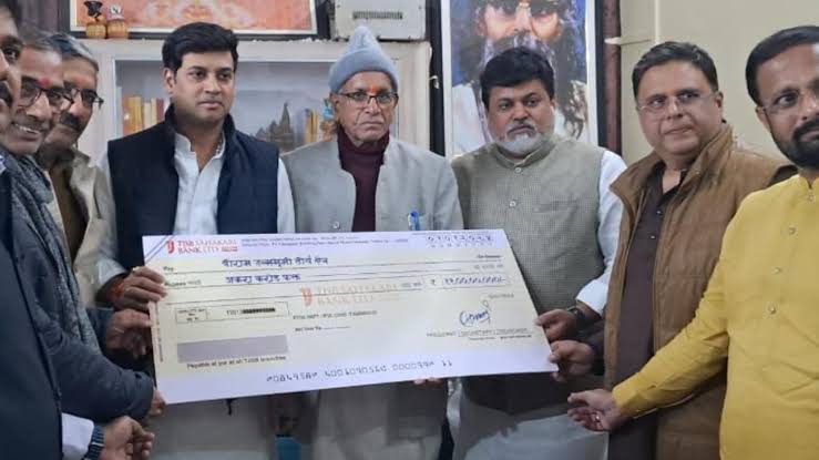 Ram Mandir Shivsena : शिंदेच्या शिवसेनेकडून राम मंदिरासाठी ₹ 11 कोटींची देणगी