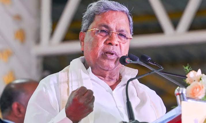Karnataka CM Siddaramaiah and Cooperative Movement : केंद्र सरकार सहकार चळवळ मोडीत काढू पाहत आहे
