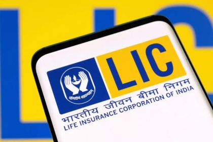 LIC share price breach ₹1000 mark
