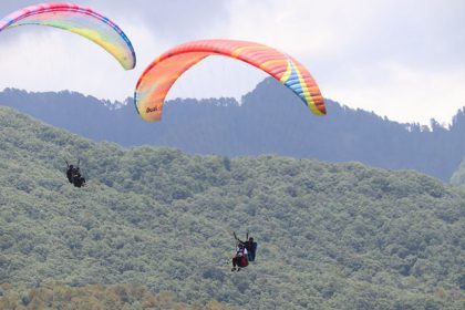 Woman tourist death Paragliding Accident in Kullu